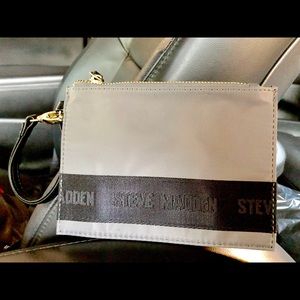 BRAND NEW STEVE MADDEN WRISTLET & WALLET!!!